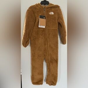 The North Face Baby Campshire One-Piece
18-24M NWT Brown